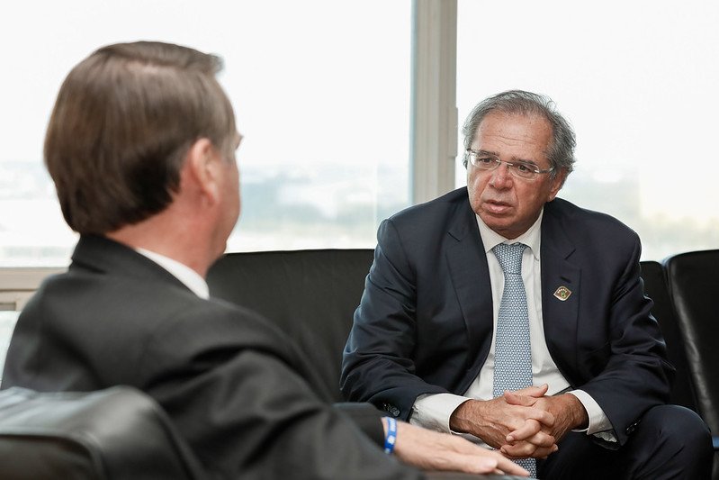 Presidente da República, Jair Bolsonaro durante reunião com o Ministro da Economia, Paulo Guedes. Foto: Isac Nóbrega/PR